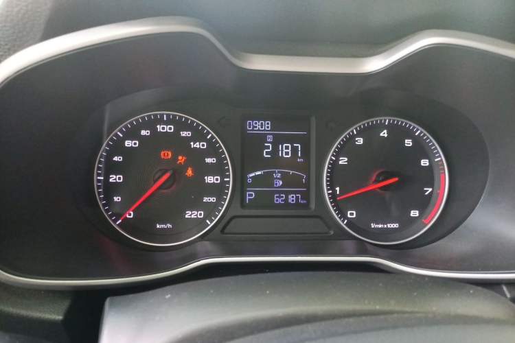 Used MG ZS 2017 1.5L Automatic Luxury Internet Edition Instrument Cluster