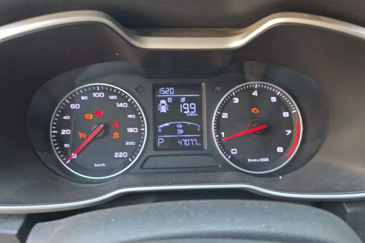 Used MG ZS 2017 1.5L Automatic Luxury Edition Instrument Cluster