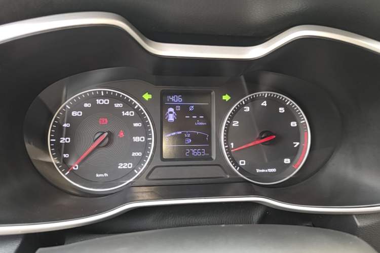 Used MG ZS 2017 1.5L Manual Fashion Edition Instrument Cluster