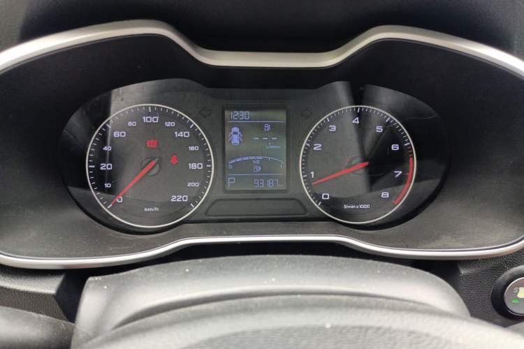 Used MG ZS 2017 1.5L Automatic Luxury Edition Instrument Cluster