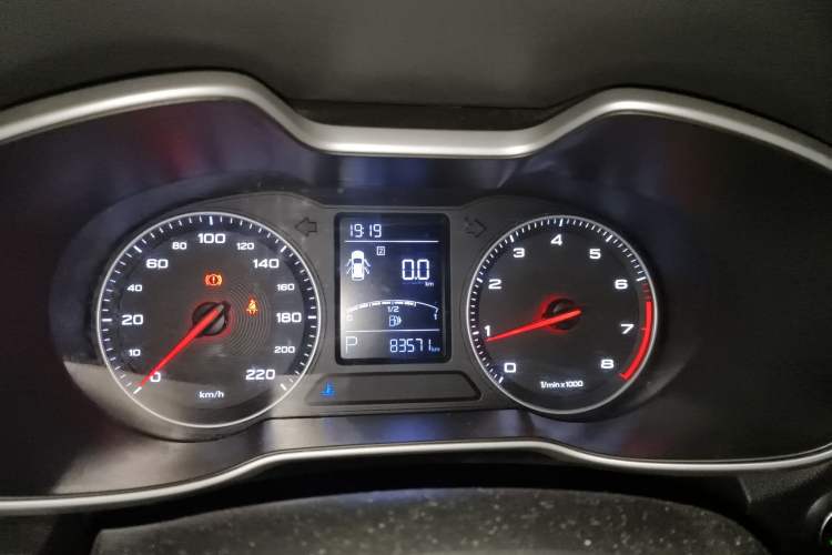 Used MG ZS 2017 1.5L Automatic Luxury Edition Instrument Cluster