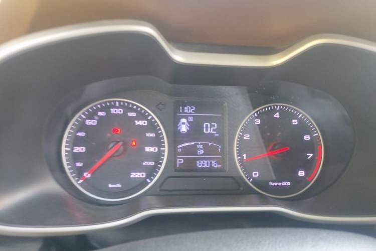 Used MG ZS 2017 1.5L Automatic Luxury Edition Instrument Cluster