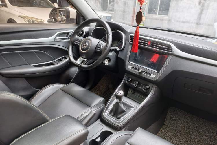 Used MG ZS 2017 1.5L Manual Luxury Edition Interior 1