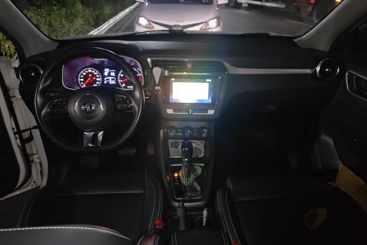 Used MG ZS 2017 1.5L Automatic Elite Edition Interior 2