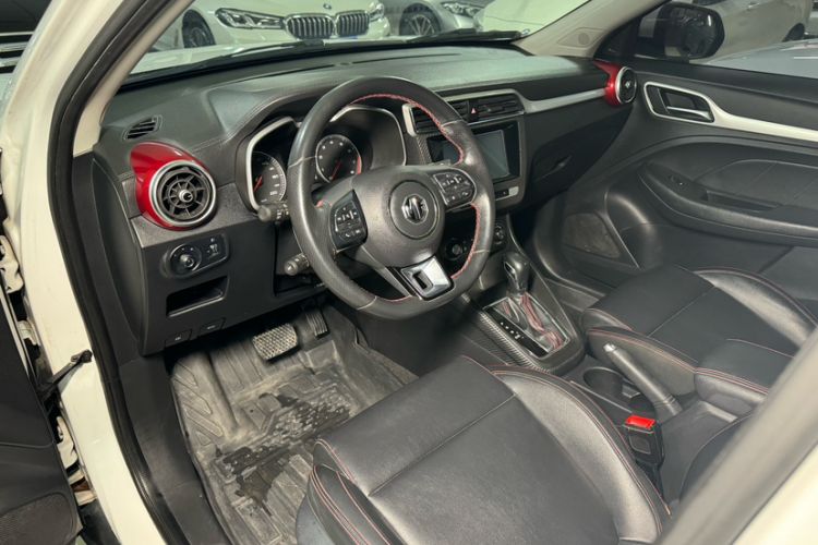 Used MG ZS 2017 16T Automatic Flagship Internet Edition Interior 4