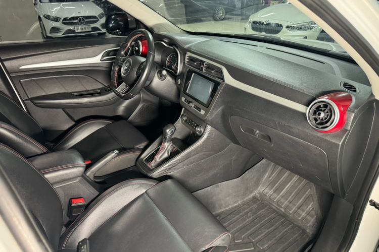 Used MG ZS 2017 16T Automatic Flagship Internet Edition Interior 7