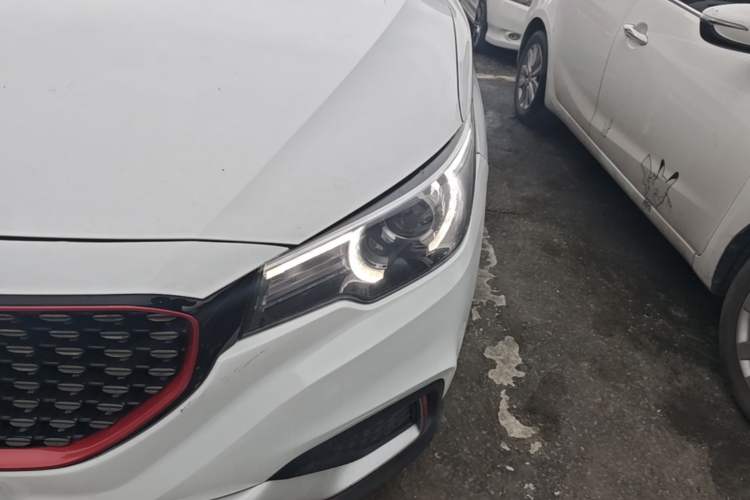 Used MG ZS 2017 16T Automatic Flagship Internet Edition Left Front Headlight
