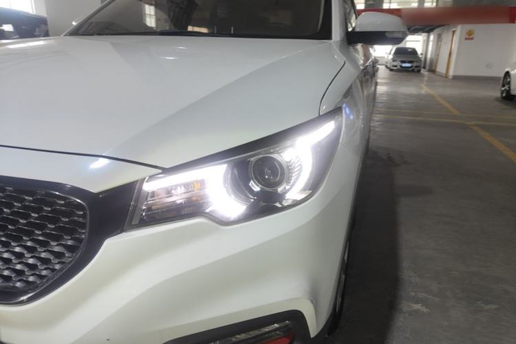 Used MG ZS 2017 1.5L Automatic Luxury Edition Left Front Headlight