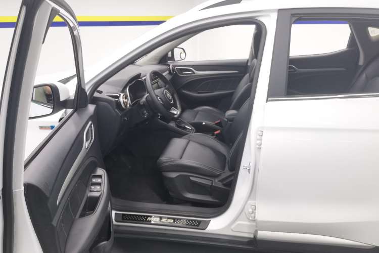 Used MG ZS 2017 1.5L Automatic Luxury Internet Edition Left Front Seat