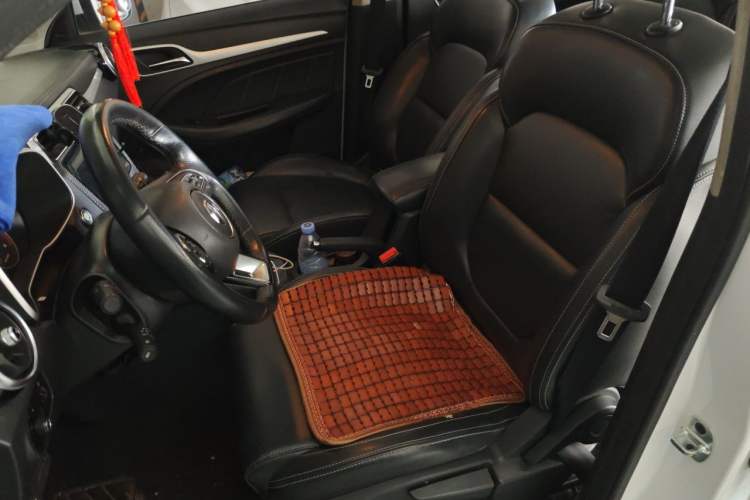 Used MG ZS 2017 1.5L Automatic Luxury Edition Left Front Seat