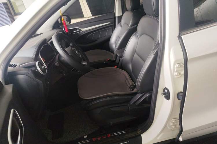 Used MG ZS 2017 1.5L Automatic Luxury Edition Left Front Seat