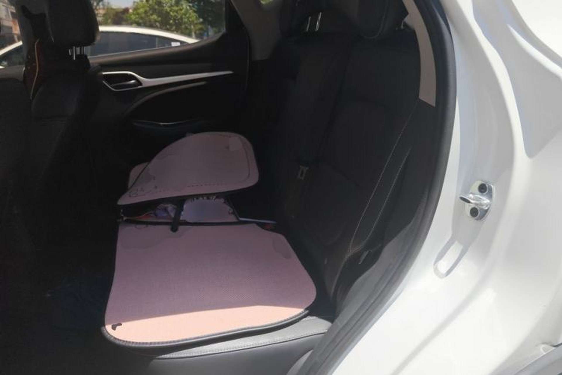 Used MG ZS 2017 1.5L Automatic Elite Edition Left Rear Seat