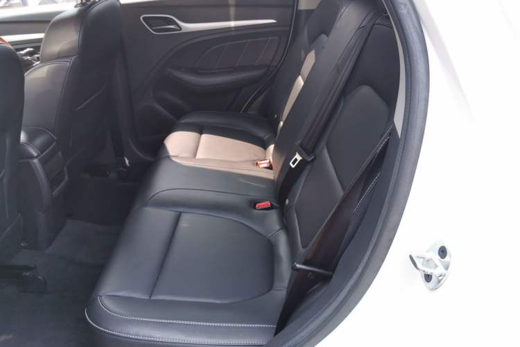 Used MG ZS 2017 1.5L Automatic Elite Edition Left Rear Seat