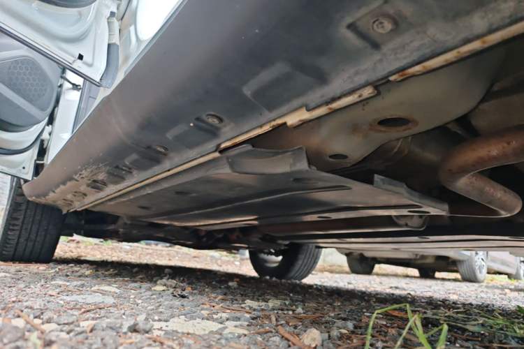 Used MG ZS 2017 16T Automatic Flagship Internet Edition Left Side Sill