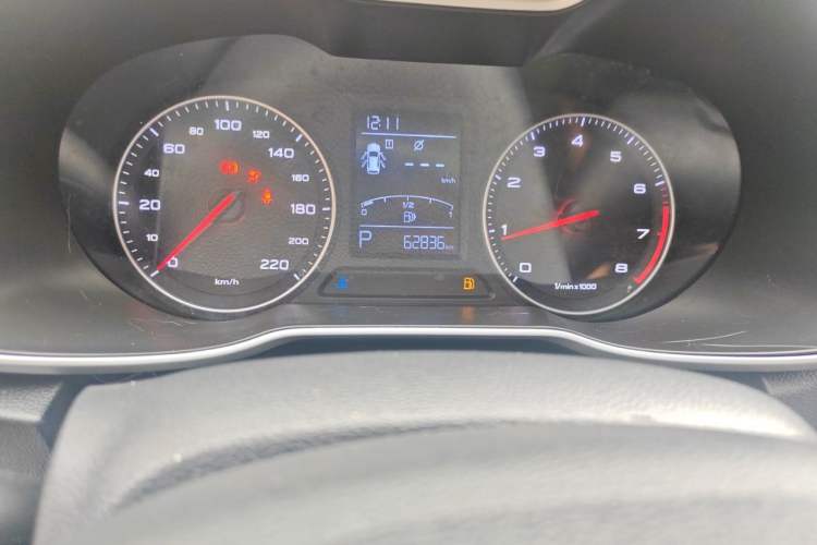 Used MG ZS 2017 1.5L Automatic Luxury Internet Edition Odometer Close Up