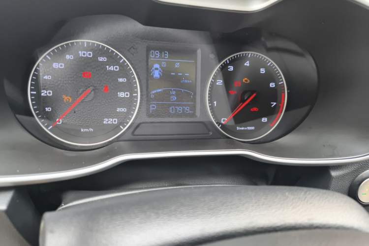 Used MG ZS 2017 1.5L Automatic Luxury Edition Odometer Close Up