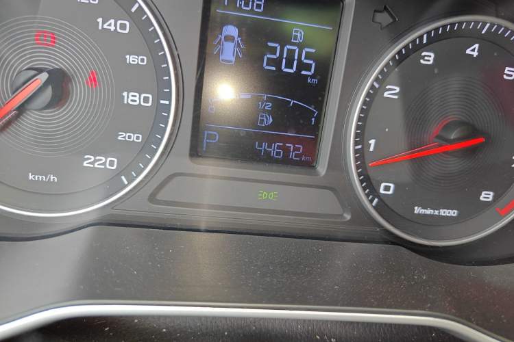 Used MG ZS 2017 1.5L Automatic Luxury Edition Odometer Close Up