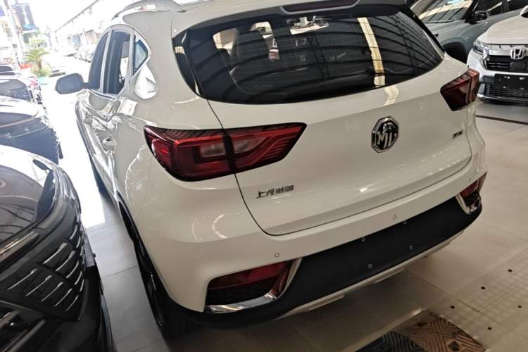 Used MG ZS 2017 1.5L Automatic Luxury Internet Edition Rear Left 45 Deg