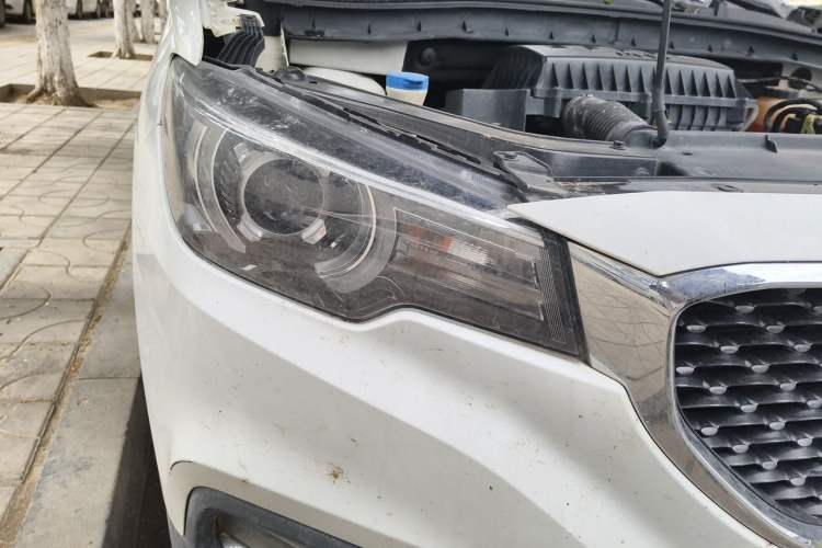 Used MG ZS 2017 1.5L Manual Luxury Edition Right Front Headlight