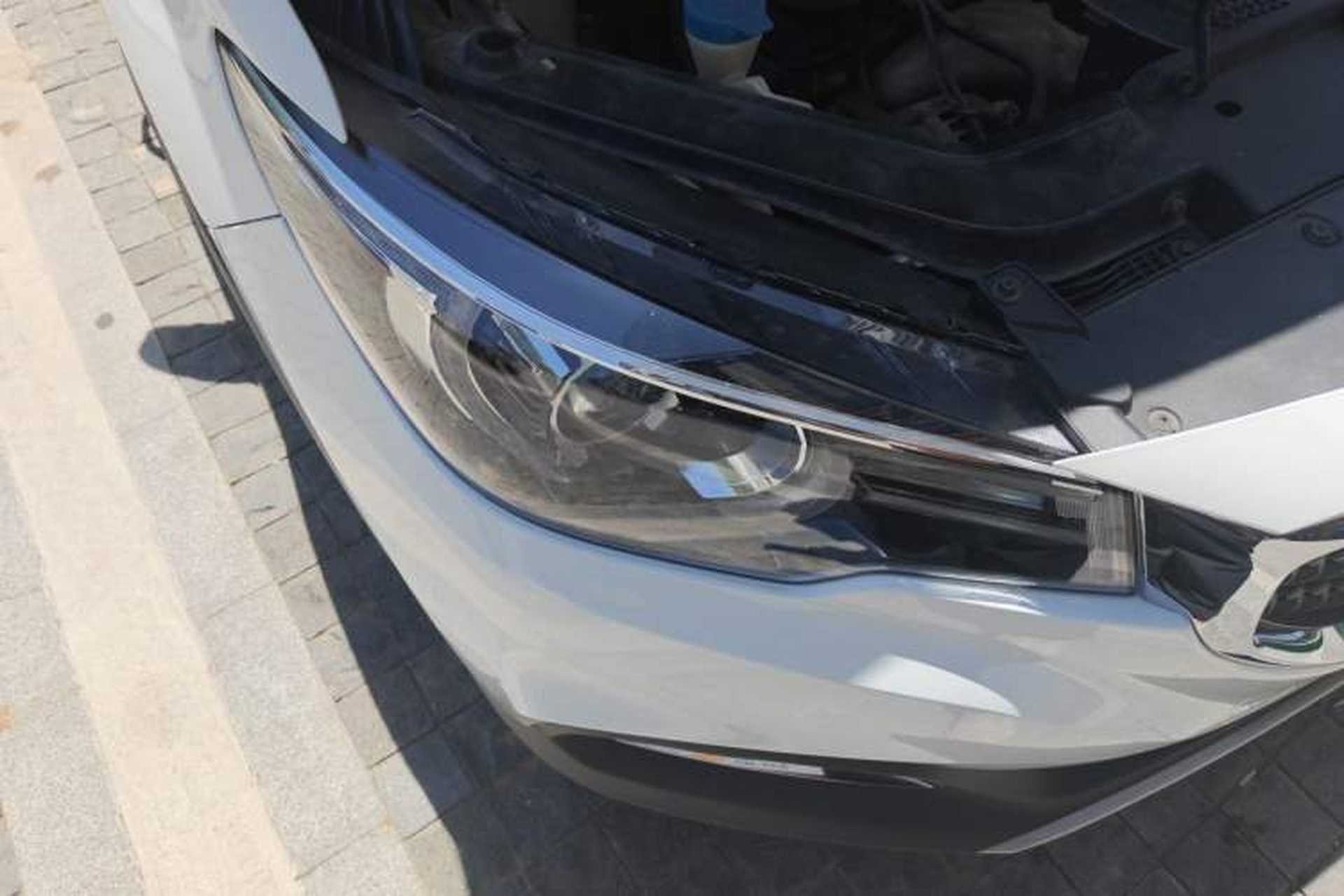 Used MG ZS 2017 1.5L Automatic Elite Edition Right Front Headlight
