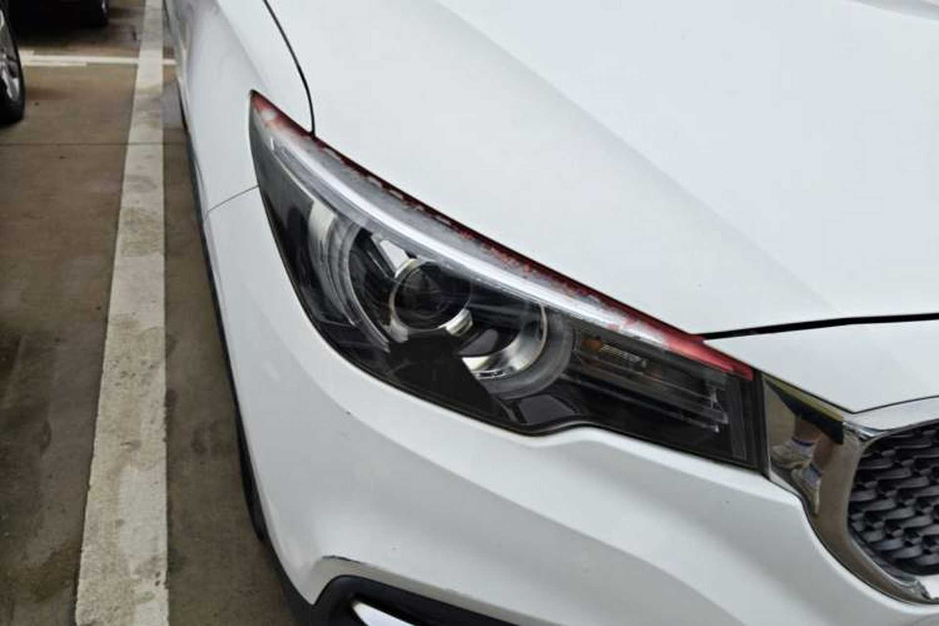 Used MG ZS 2017 1.5L Manual Comfort Edition Right Front Headlight