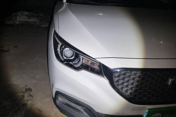 Used MG ZS 2017 1.5L Automatic Luxury Edition Right Front Headlight