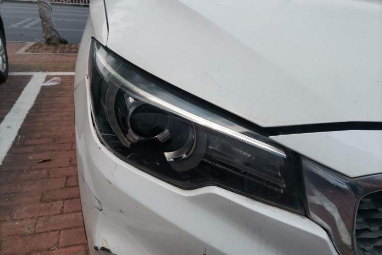 Used MG ZS 2017 1.5L Manual Elite Edition Right Front Headlight