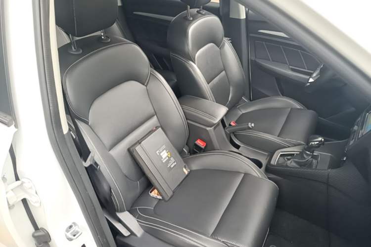 Used MG ZS 2017 1.5L Automatic Luxury Edition Right Front Seat