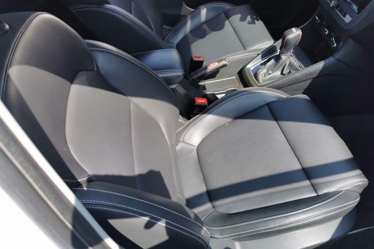 Used MG ZS 2017 1.5L Automatic Elite Edition Right Front Seat