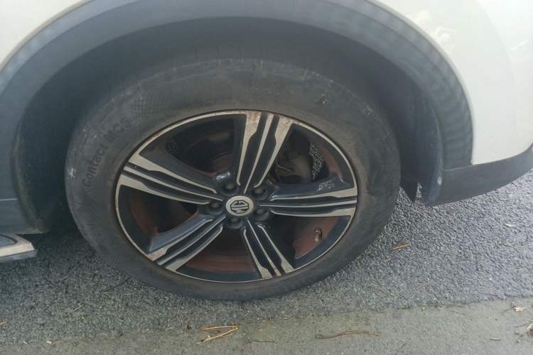 Used MG ZS 2017 1.5L Automatic Luxury Internet Edition Right Front Wheel Hub