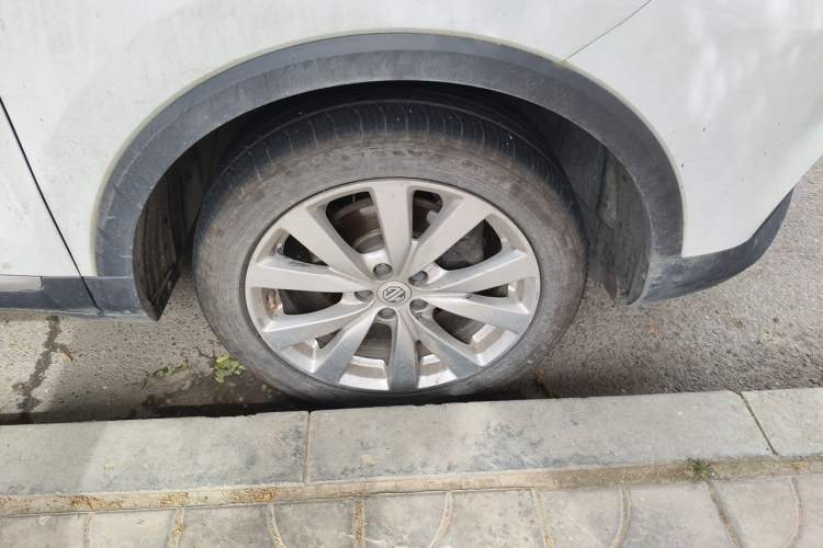 Used MG ZS 2017 1.5L Manual Luxury Edition Right Front Wheel Hub