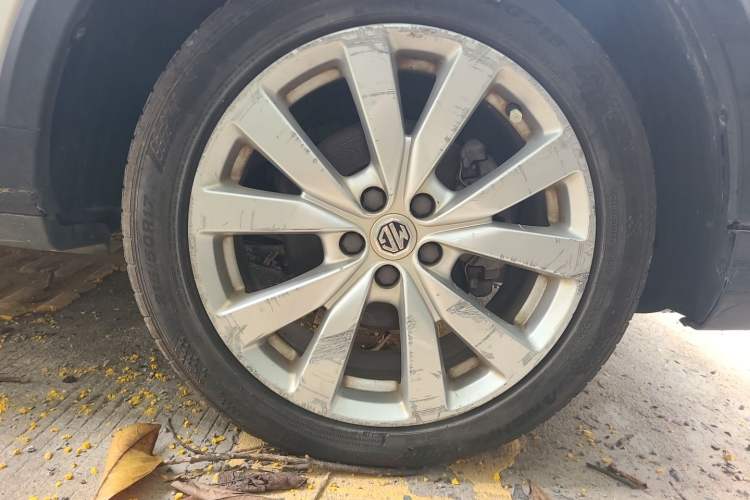 Used MG ZS 2017 1.5L Automatic Luxury Edition Right Front Wheel Hub