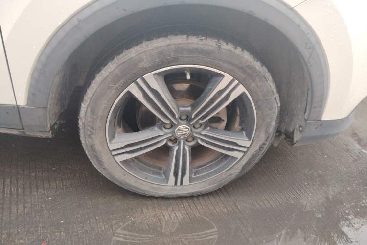 Used MG ZS 2017 1.5L Automatic Elite Edition Right Front Wheel Hub