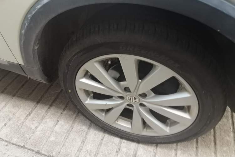Used MG ZS 2017 1.5L Automatic Elite Edition Right Front Wheel Hub