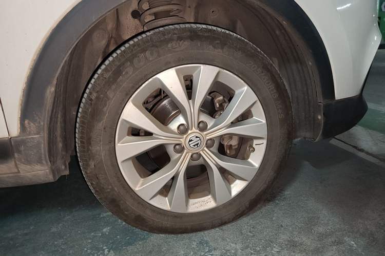 Used MG ZS 2017 1.5L Manual Comfort Edition Right Front Wheel Hub