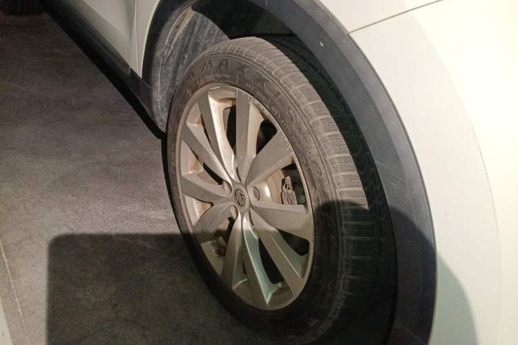 Used MG ZS 2017 1.5L Manual Luxury Edition Right Front Wheel Hub