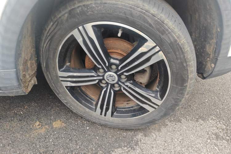 Used MG ZS 2017 1.5L Automatic Luxury Internet Edition Right Front Wheel Hub