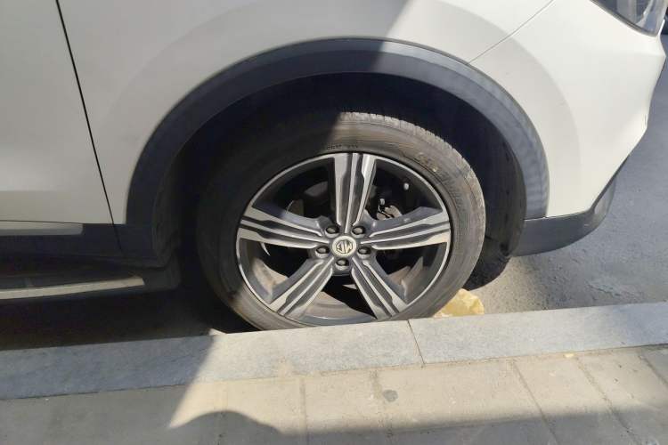 Used MG ZS 2017 1.5L Automatic Luxury Internet Edition Right Front Wheel Hub
