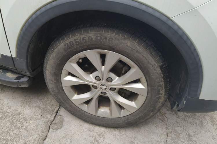 Used MG ZS 2017 1.5L Manual Comfort Edition Right Front Wheel Hub