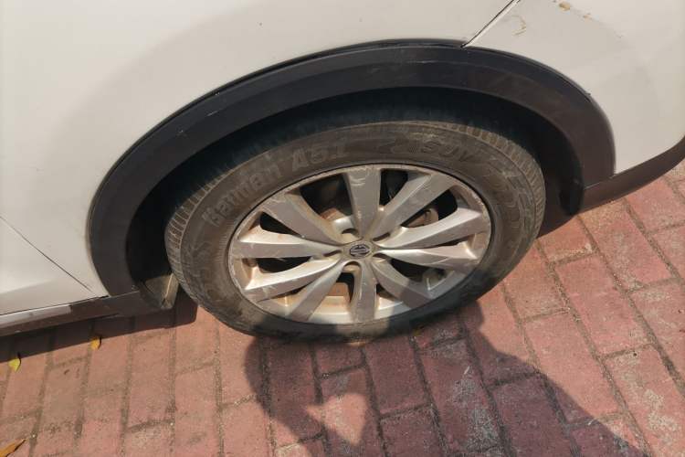 Used MG ZS 2017 1.5L Manual Elite Edition Right Front Wheel Hub