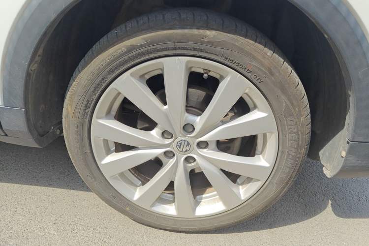 Used MG ZS 2017 1.5L Automatic Luxury Edition Right Front Wheel Hub