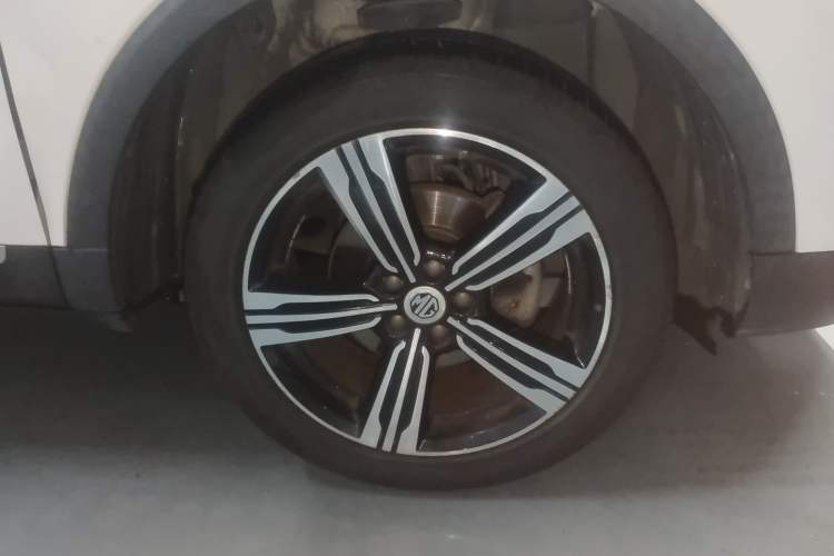 Used MG ZS 2017 1.5L Automatic Luxury Internet Edition Right Front Wheel Hub