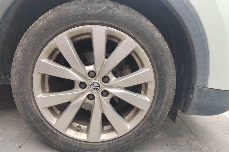 Used MG ZS 2017 1.5L Manual Luxury Edition Right Front Wheel Hub