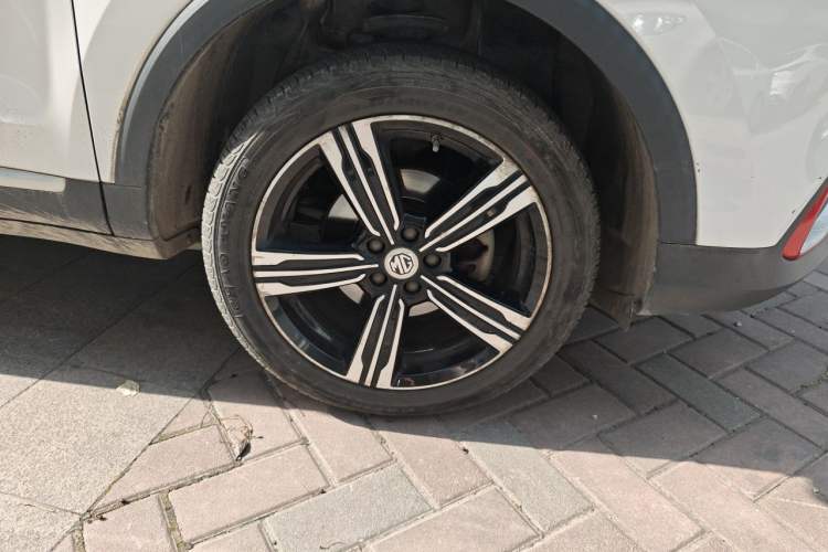 Used MG ZS 2017 16T Automatic Prestige Edition Right Front Wheel Hub