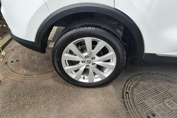 Used MG ZS 2017 1.5L Manual Elite Edition Right Rear Wheel Hub