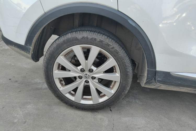 Used MG ZS 2017 1.5L Automatic Elite Edition Right Rear Wheel Hub