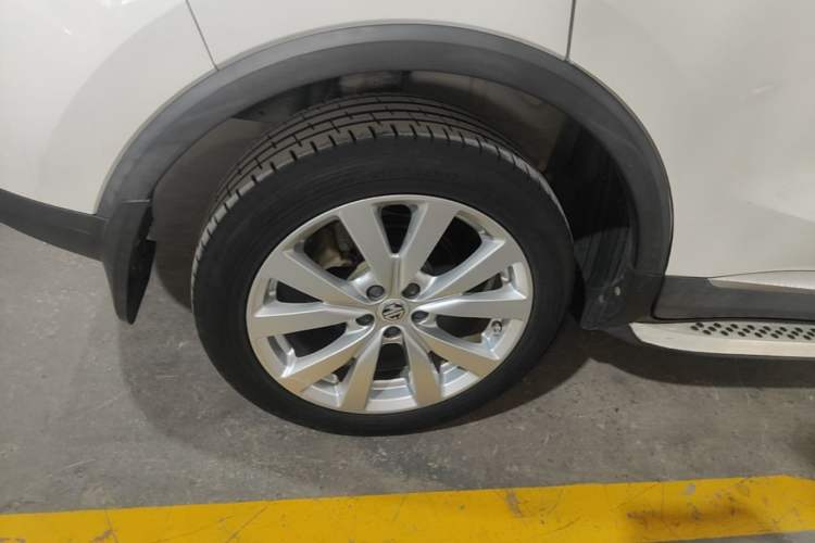 Used MG ZS 2017 1.5L Automatic Luxury Edition Right Rear Wheel Hub