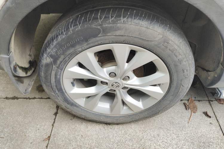 Used MG ZS 2017 1.5L Manual Fashion Edition Right Rear Wheel Hub