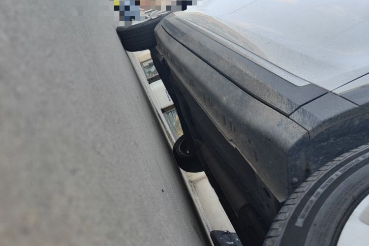 Used MG ZS 2017 1.5L Automatic Elite Edition Right Side Sill