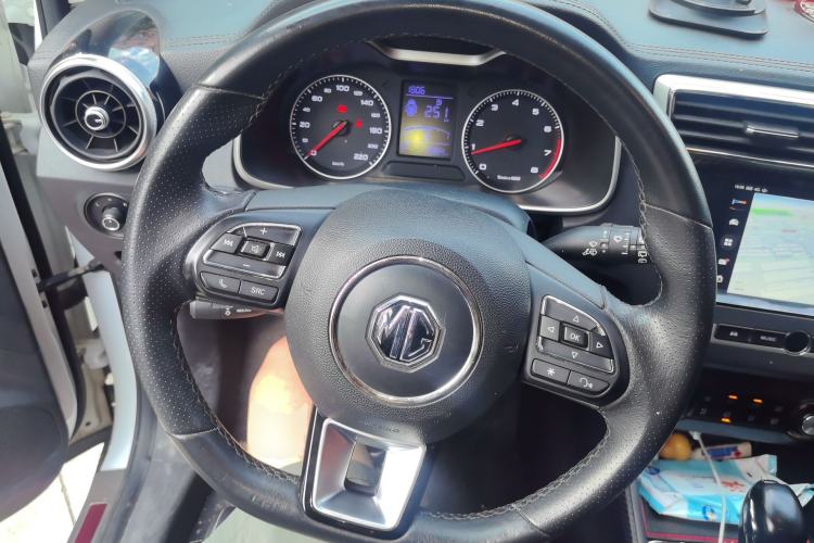 Used MG ZS 2017 1.5L Automatic Luxury Internet Edition Steering Wheel